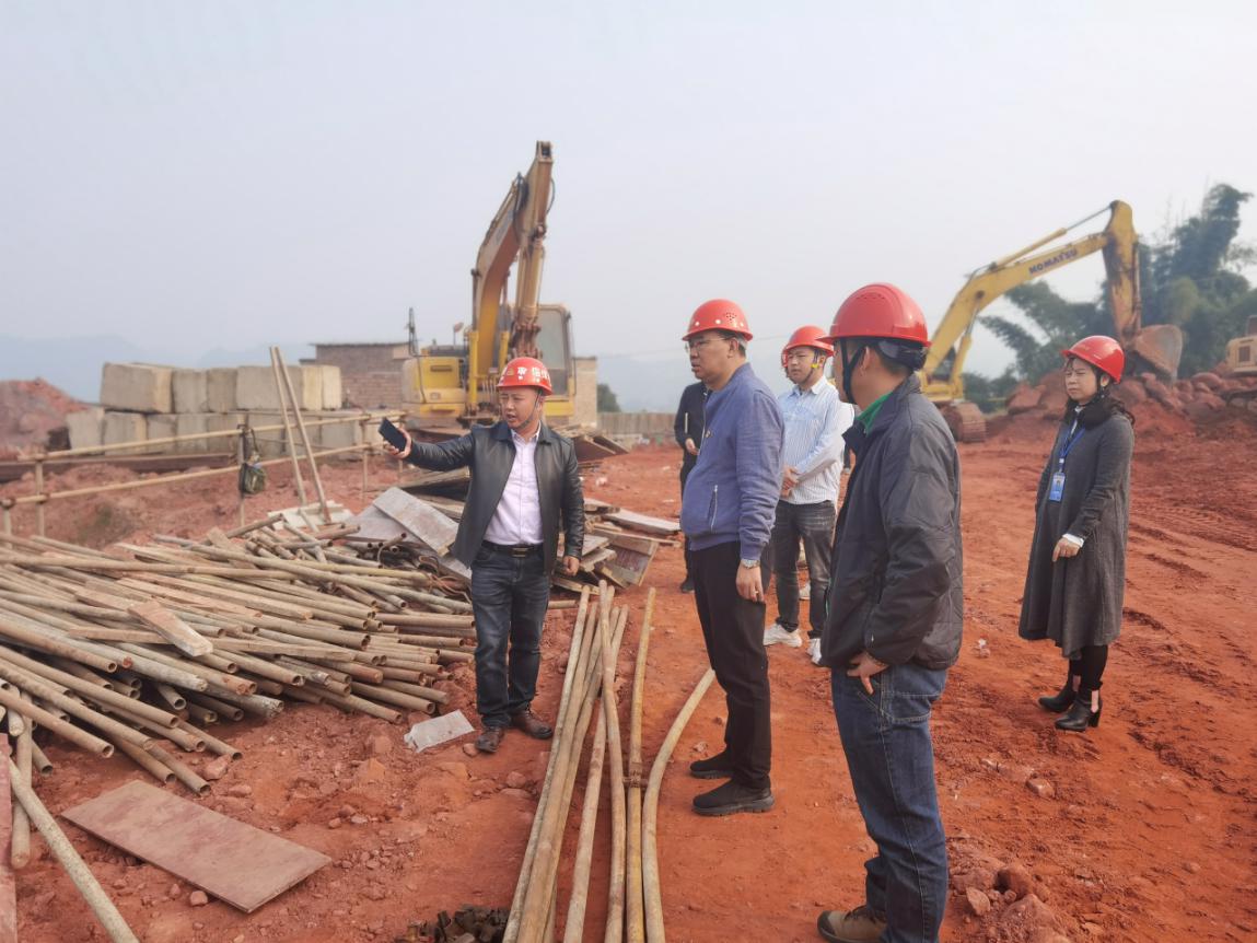 集團公司黨委委員、副總經(jīng)理任大慶督查指導(dǎo)高捷水廠在建工程