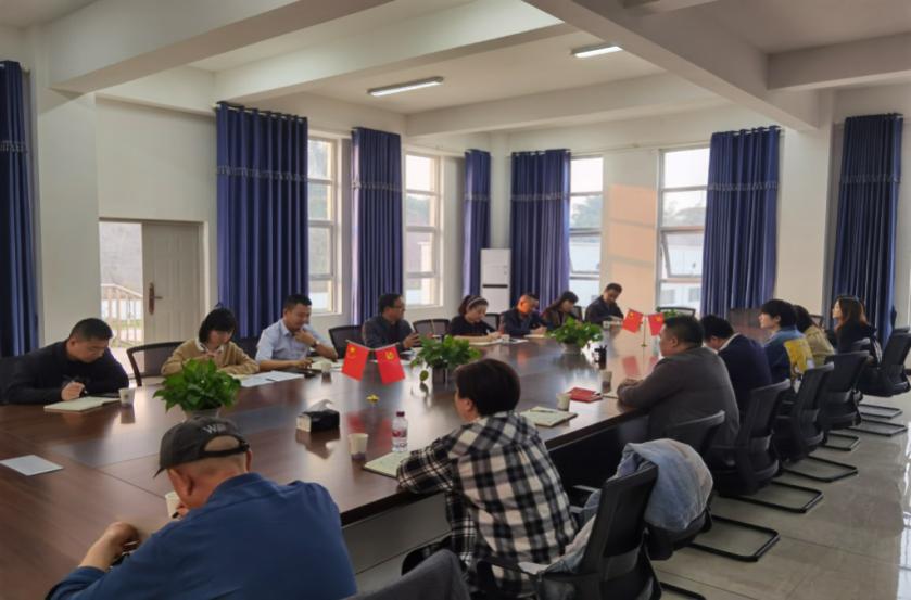 集團(tuán)公司二支部開展“重溫紅色記憶，牢記初心使命”主題黨日活動