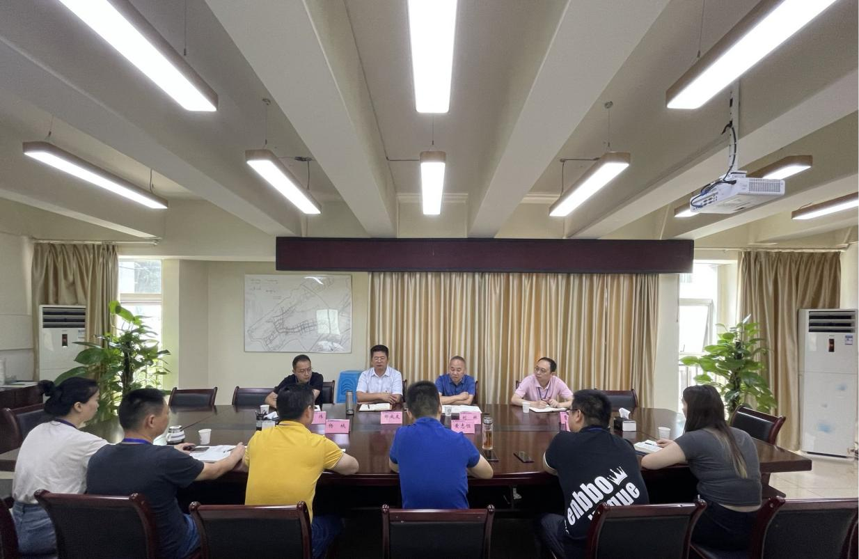 集團公司領(lǐng)導(dǎo)到臨港公司開展調(diào)研