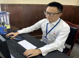 《榜樣在身邊》系列報(bào)道——羅林、饒錫兵 不用揚(yáng)鞭自?shī)^蹄 人生逐夢(mèng)正當(dāng)時(shí)