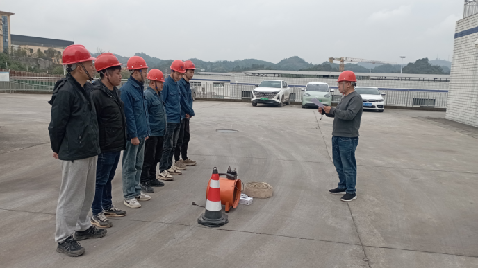 以演促防  以練備戰(zhàn)——興文項目部開展?；镄孤稇毖菥?>
                                </div>
                                <div   id=