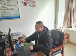 《榜樣在身邊》系列報(bào)道——莫正平、梁元 恒心堅(jiān)守鑄典范，砥礪前行綻光芒