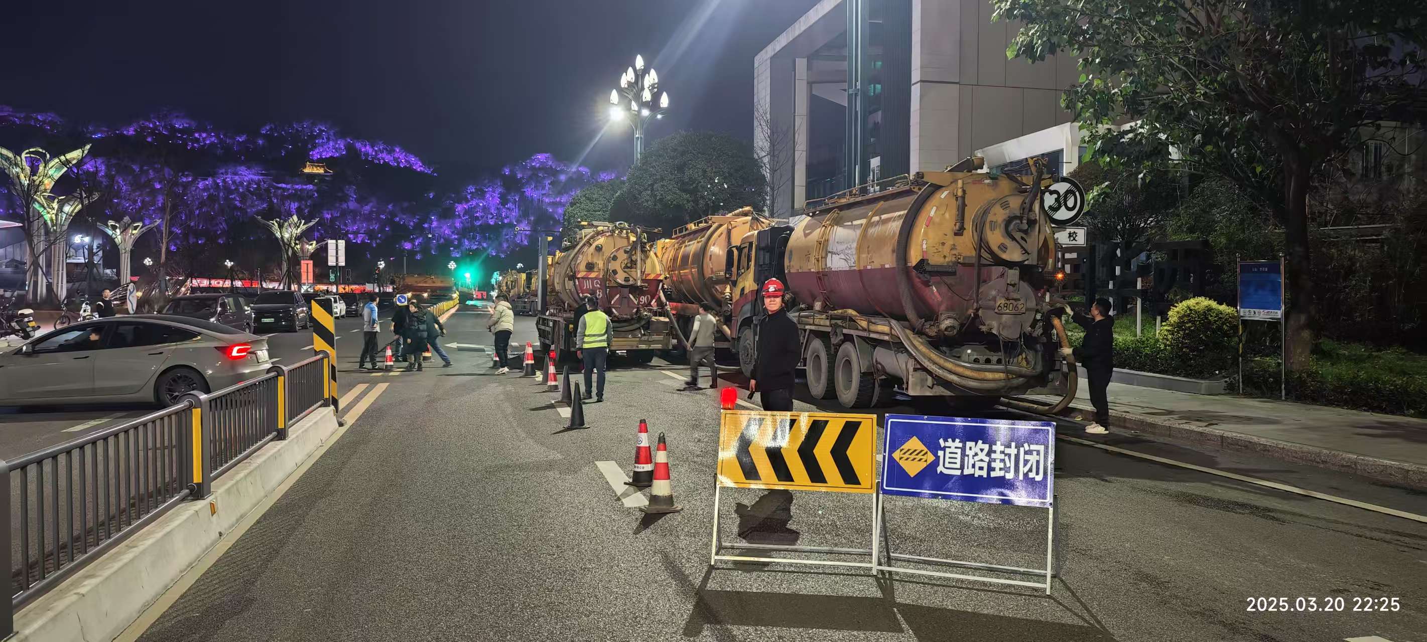 南岸二號(hào)污水提升泵站順利完成DN600電磁流量計(jì)更換工作