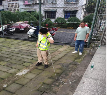 一面錦旗背后的“暖心守護(hù)”——共產(chǎn)黨員服務(wù)大隊(duì)開展“五進(jìn)”活動(dòng)獲贈(zèng)錦旗