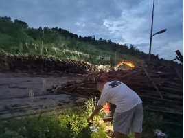 加強(qiáng)夜間稽查力度 保障夏季供水安全