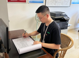 《榜樣在身邊》系列報(bào)道——工作標(biāo)兵 江一航、優(yōu)秀青年 李玉涵