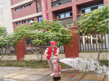 清源水務(wù)公司開(kāi)展2025年國(guó)慶節(jié)市政消防栓專項(xiàng)巡檢工作